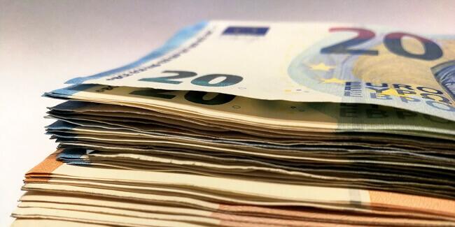 Des liasses de billets d'Euro